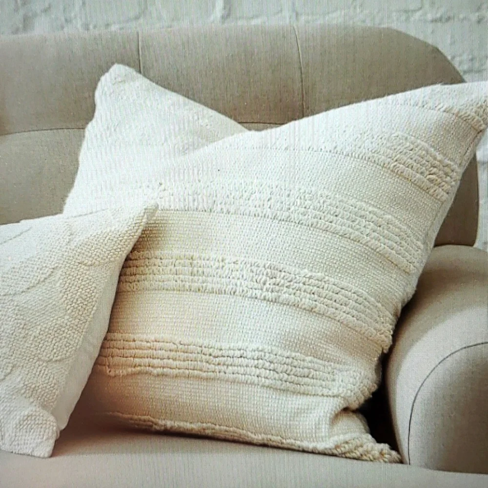 Pottery Barn NWOT Damia Handwoven Textured Accent Pillow
